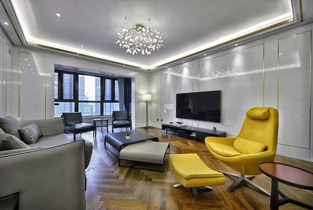 把不銹鋼條嵌到墻上,簡單點綴好高檔!